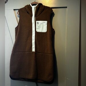 Title Nine Vest Tunic in Olive green with Light Teal Trim